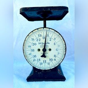 Vintage scale